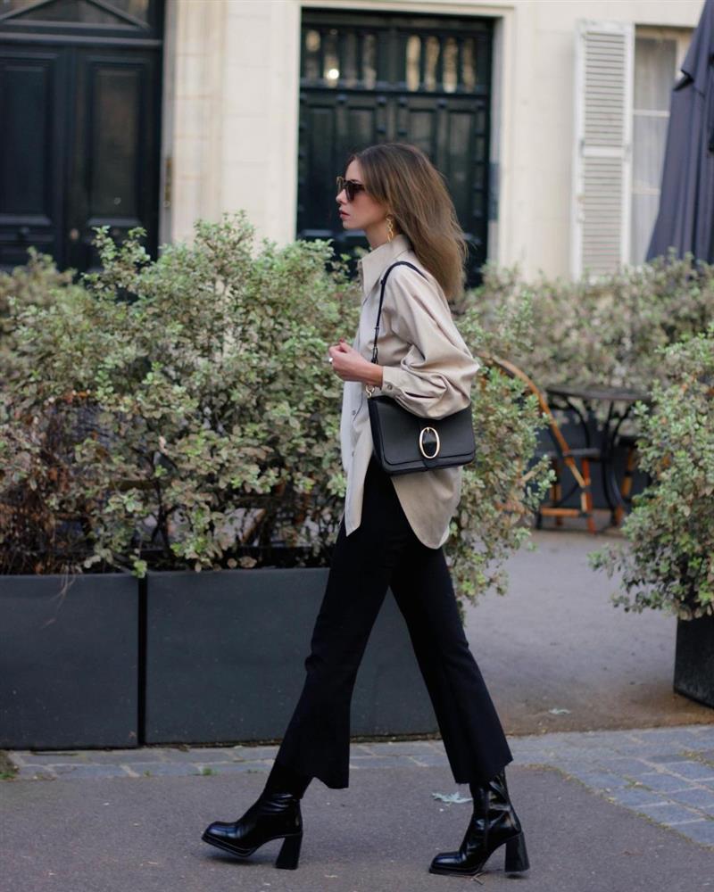 Gái Pháp chọn boots đen cổ cao trên mắt cá chân, biết lý do bạn sẽ muốn học theo ngay!-12