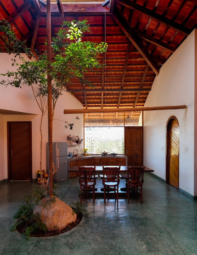 Nhà cấp 4 mái ngói mang hơi thở thôn quê của vợ chồng giáo viên, mộc mạc bình yên giữa phố núi Bảo Lộc (Lâm Đồng)-9