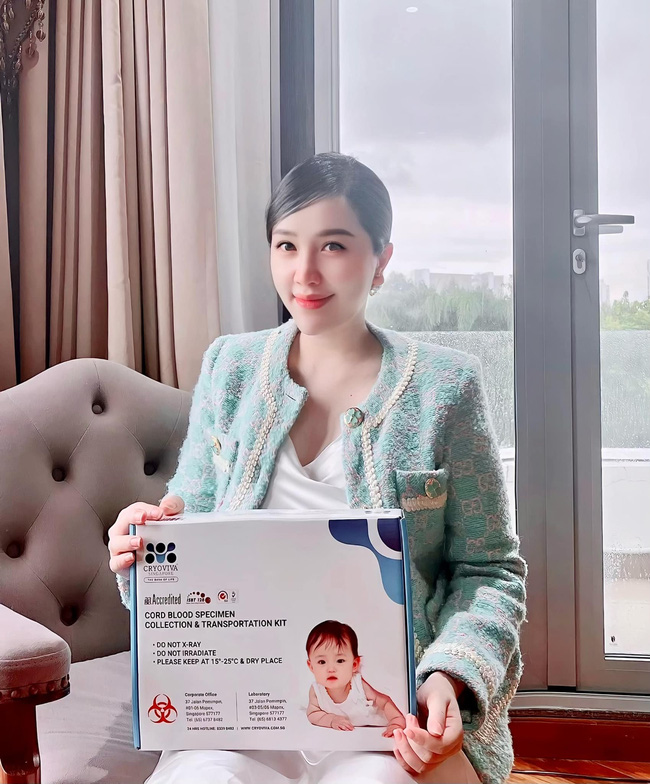 Bảo Thy xuất hiện rạng rỡ sau sinh, khoe ảnh siêu cưng của quý tử và tiết lộ món quà quý giá, đắt tiền cho bé-1