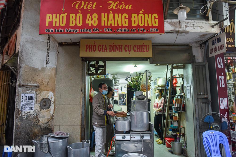 Quán phở lạ đời ở Hà Nội: 40 năm tuyệt đối không dùng chanh, quất-1
