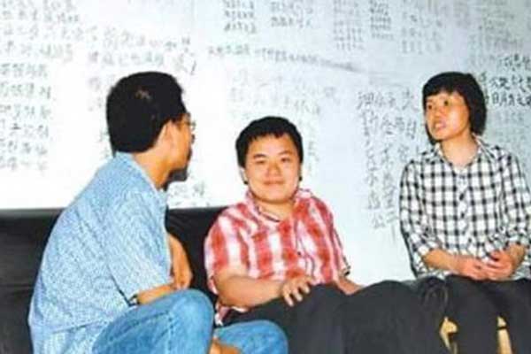 Thần đồng gãy cánh trở thành người thường: 2 tuổi biết đọc thơ Đường, 13 tuổi thi đậu đại học, cuộc sống hiện tại đầy bất ngờ sau cú trượt dài-8