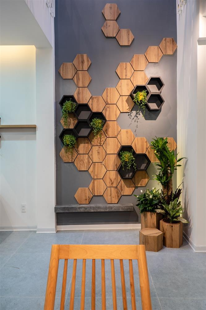 Ngôi nhà độc đáo ở Đà Nẵng, muốn đến các phòng phải qua chiếc cầu vắt vẻo”-7