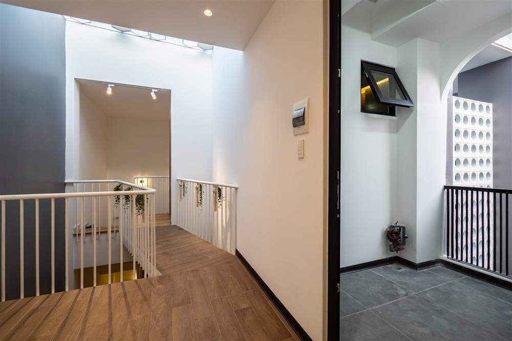 Ngôi nhà độc đáo ở Đà Nẵng, muốn đến các phòng phải qua chiếc cầu vắt vẻo”-18