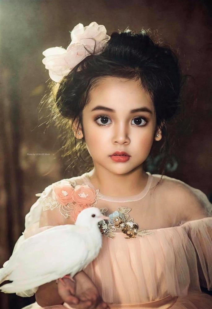 Sao nhí có đôi mắt trong veo gây sốt Thương ngày nắng về: Là con gái Mạnh Trường, Việt Anh, NSND Lan Hương nhận làm cháu nội-11