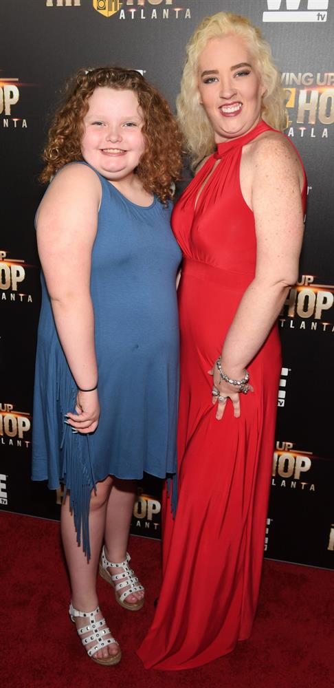 Hoa hậu 6 tuổi từng là bảo bối showbiz Mỹ: Vẻ ngoài tuổi thiếu nữ bị miệt thị chê cười, vật lộn tìm lại chính mình sau hàng loạt biến cố-5