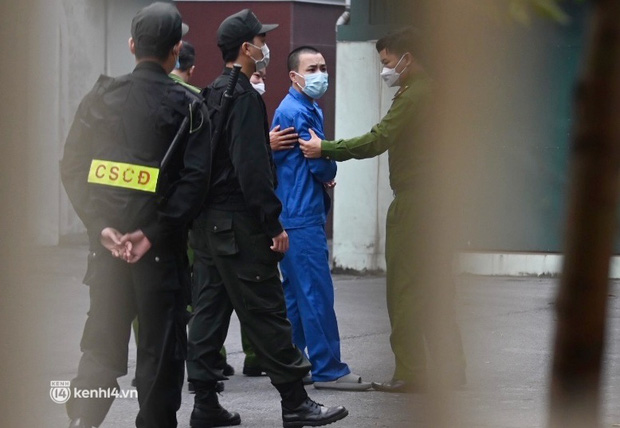 Bị đề nghị mức án 12 - 13 năm tù, con nuôi Đường Nhuệ: Nếu không được 20 năm thì cho bị cáo 13 năm tù, vì 12 năm là số năm Hợi không đẹp-1