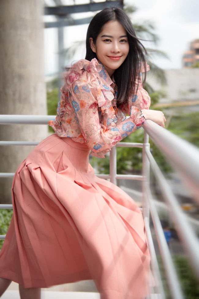 Nam Em lộ vòng 2 lớn bất thường, nghi vấn đang mang thai?-6