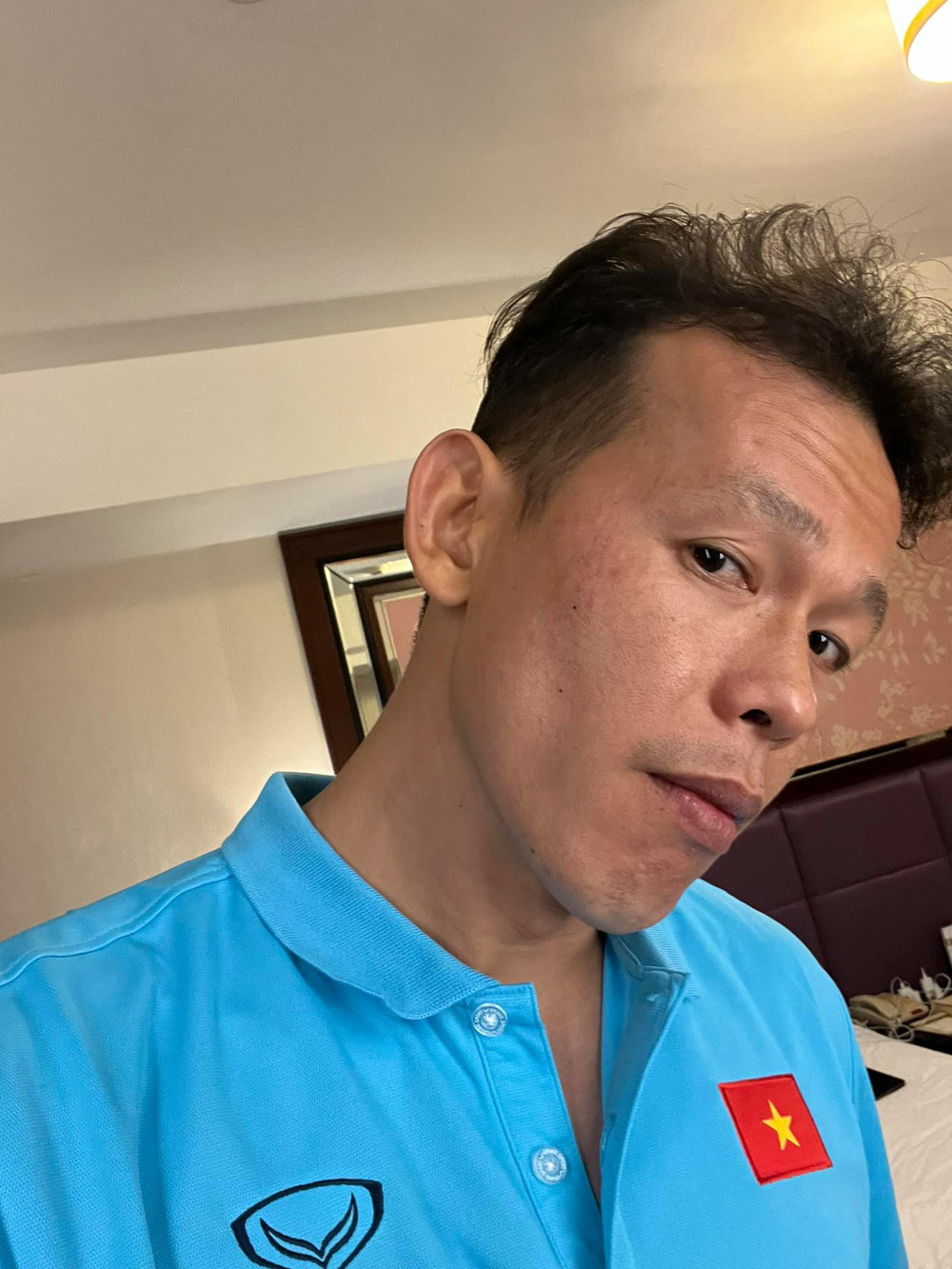 Bị mỉa mai già rồi, nghỉ đi, thủ môn Bùi Tấn Trường nói 1 câu mà MXH dậy sóng-3