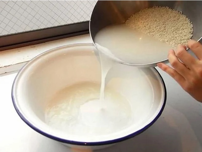 Vo gạo trút bỏ nước là dại, làm theo cách này bạn sẽ thấy lợi ích bất ngờ-2