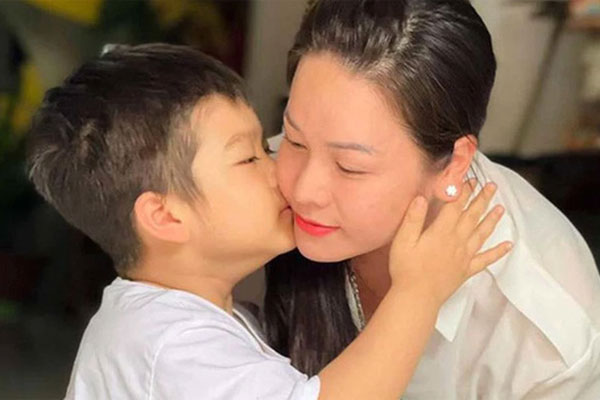 Nhật Kim Anh: Thấy tôi vật vã giành quyền nuôi con, có người nói đẻ đứa nữa mà nuôi-3