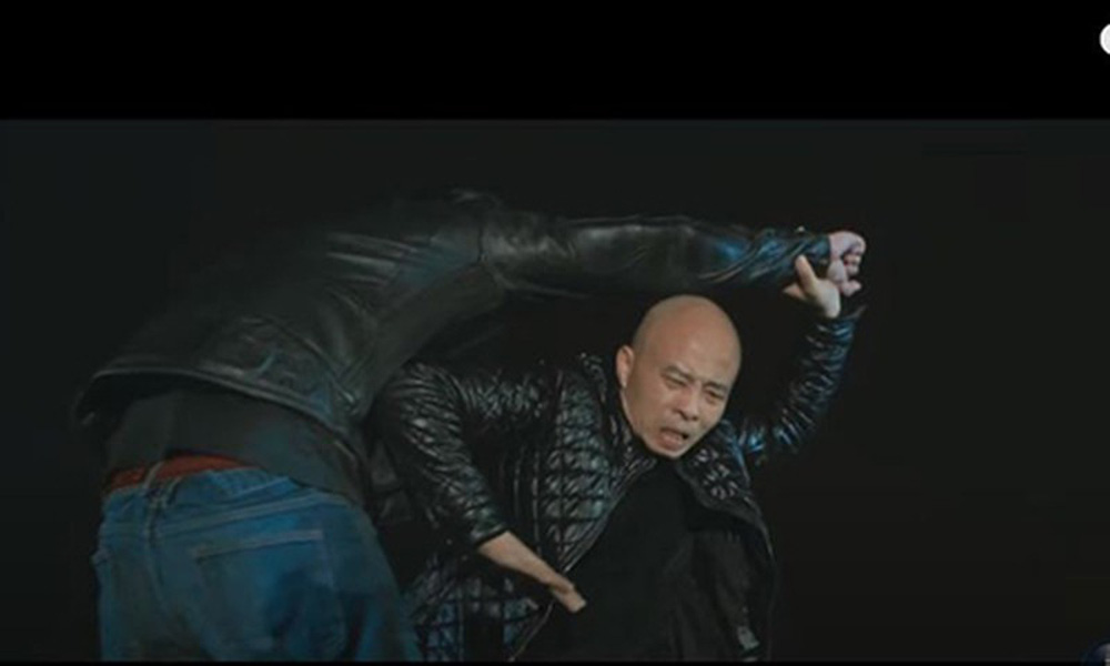 Đường Nhuệ đóng phim trước khi vào tù: Tiêu tiền như nước, cho đạo diễn cả cục tiền-2