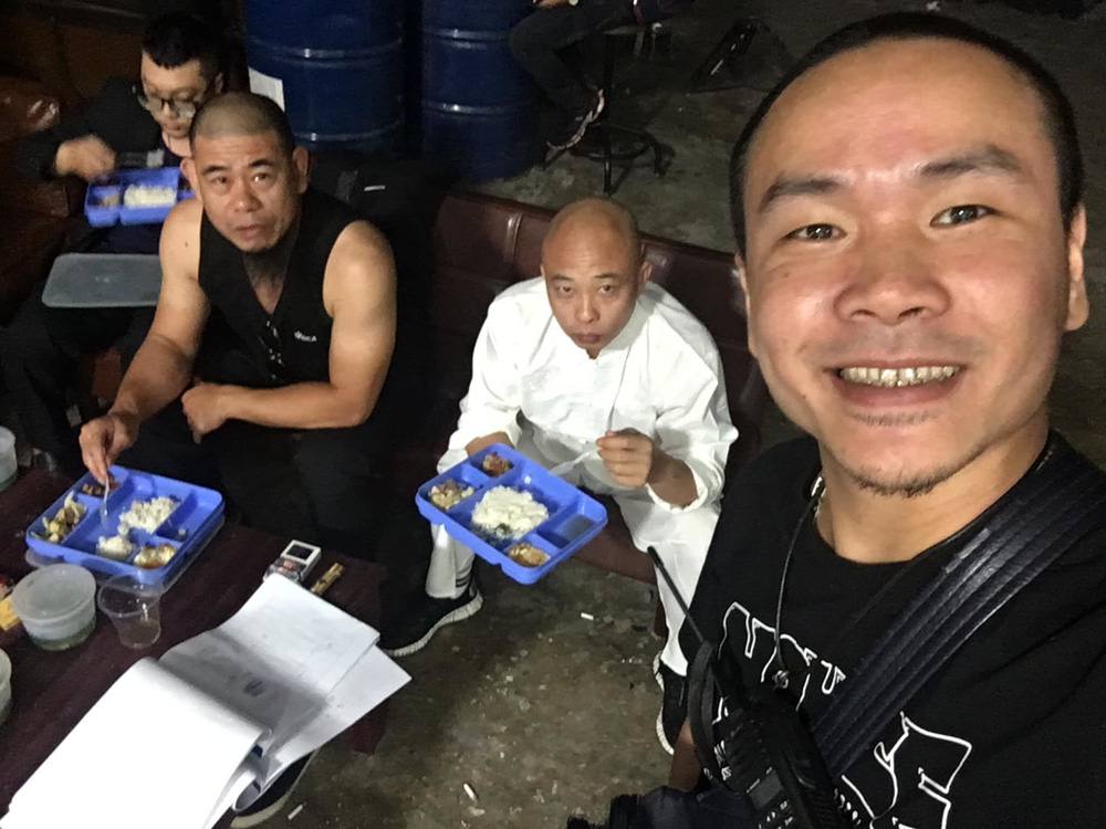 Đường Nhuệ đóng phim trước khi vào tù: Tiêu tiền như nước, cho đạo diễn cả cục tiền-3