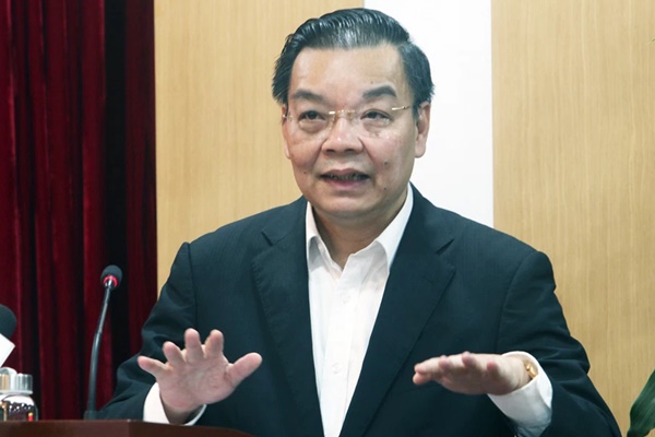 Phát hiện F0 đang trốn trên cây cao-2