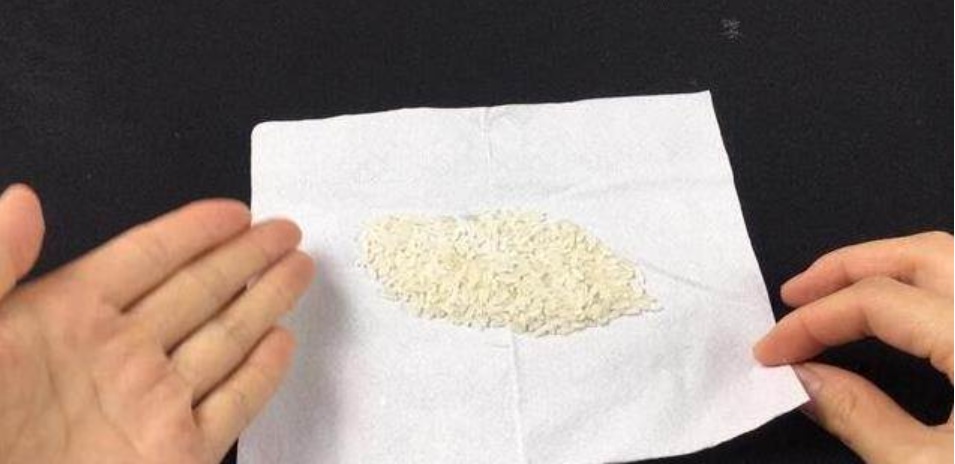 Kê một nắm gạo dưới gối giúp giải quyết được nỗi lo của nhiều người, thật tiếc nếu bạn không biết-4