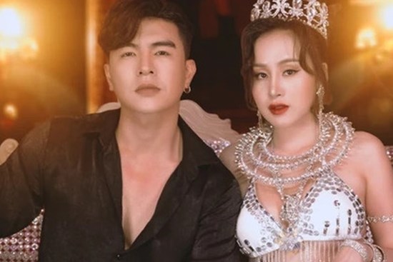 Bà Tưng nóng bỏng, bất ngờ tái xuất showbiz