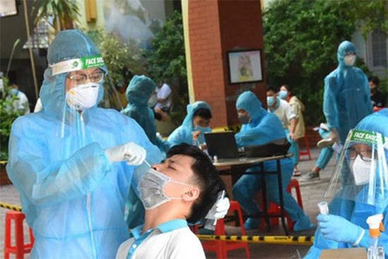 11 ổ dịch Covid-19 đang diễn tiến phức tạp tại Hà Nội, liên tiếp nhiều ngày vượt mốc 200 ca nhiễm