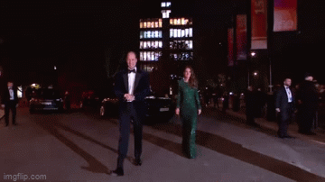 Khoảnh khắc ứng xử đầy khéo léo của vợ chồng Công nương Kate khiến nhà Meghan phải đỏ mặt xấu hổ-2