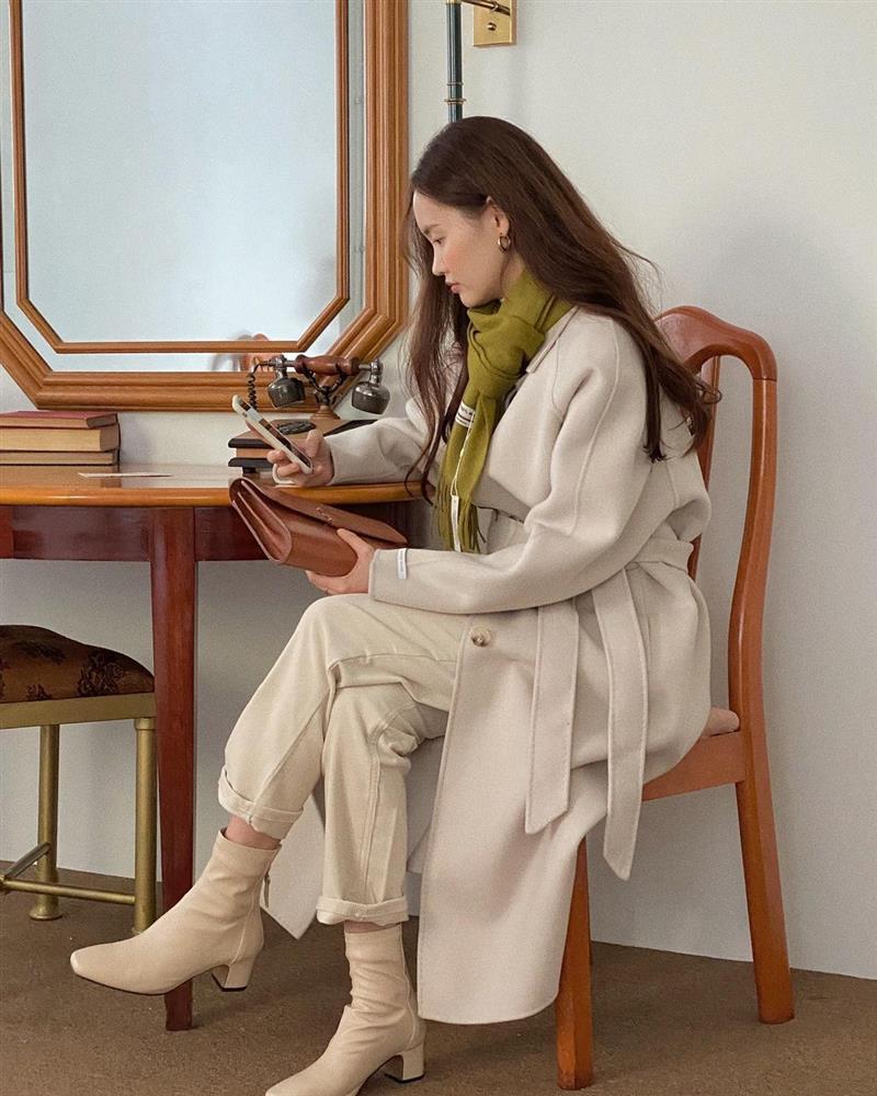 4 kiểu giày kết hợp được với mọi trang phục mùa đông, không khiến nàng thấp bé bị dìm dáng-1