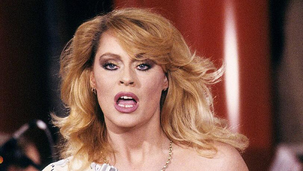 Đằng sau sự biến mất của Vương phi Monaco: Liệu có phải do cuộc sống chốn hậu cung đầy nước mắt với người chồng trăng hoa?-1