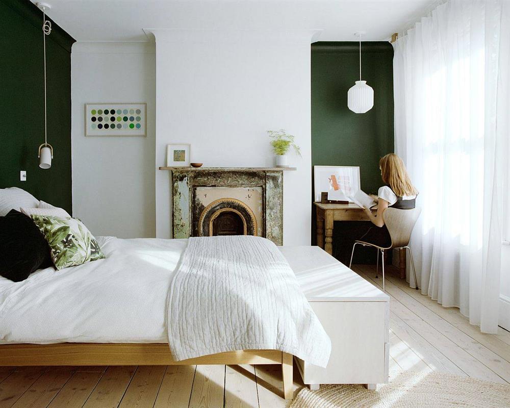 Phòng ngủ đẹp màu xanh nước biển  không gian yên bình và thanh mát