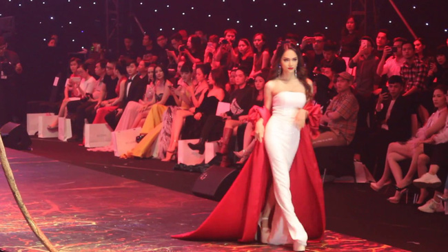 Bản tính khó dời: Hương Giang từng khiến một show suýt bể vì trễ 2 tiếng, bị siêu mẫu này chửi không kịp vuốt mặt-1