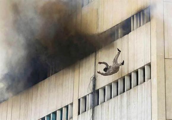 Khi đám cháy xảy ra ở nhà chung cư cao tầng, chúng ta nên chạy lên hay chạy xuống? Nhiều người đã đoán sai!-6