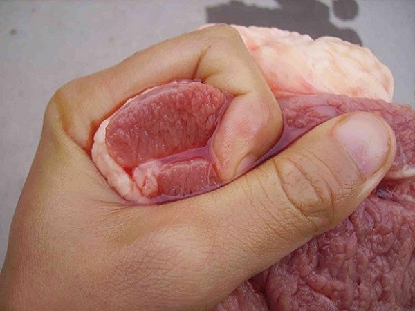 Khi đi mua thịt lợn cần tránh 7 loại bẩn nhất chợ này, ngay cả người bán cũng sợ chẳng bao giờ dám ăn-3