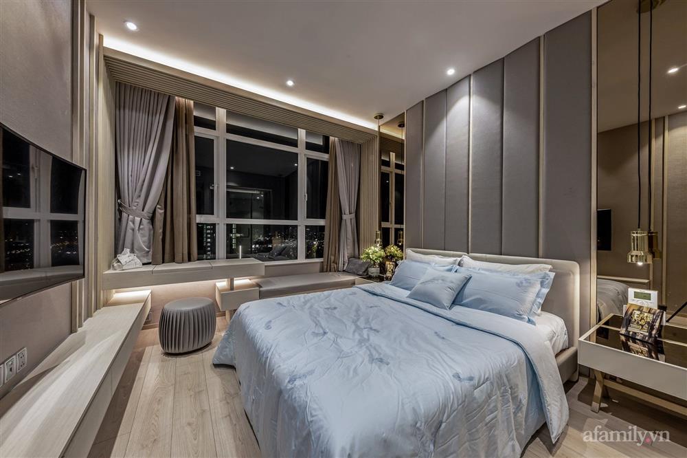 Đột nhập” bên trong căn penthouse 5 tỷ rộng 260m² xịn sò của gia đình Sài Gòn, thiết kế hiện đại xa hoa ai nhìn cũng xuýt xoa ghen tị-11