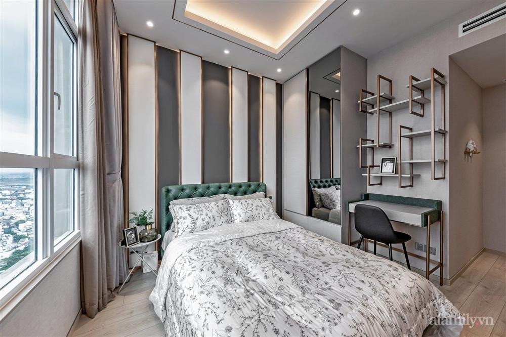 Đột nhập” bên trong căn penthouse 5 tỷ rộng 260m² xịn sò của gia đình Sài Gòn, thiết kế hiện đại xa hoa ai nhìn cũng xuýt xoa ghen tị-20