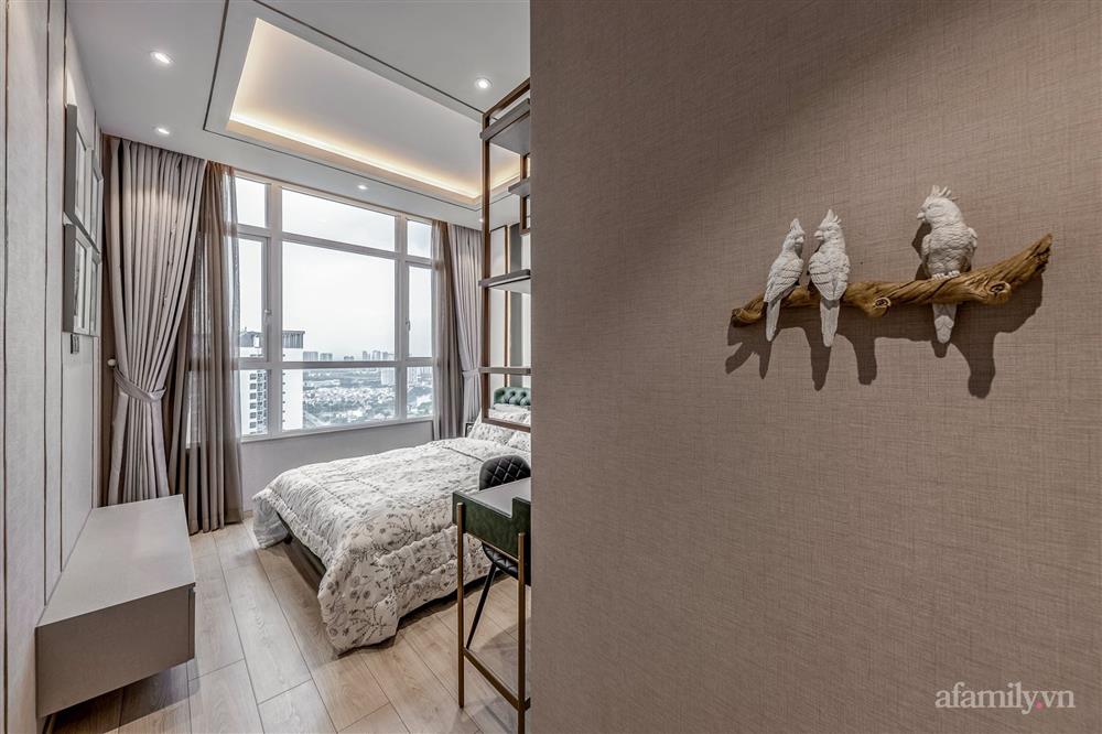 Đột nhập” bên trong căn penthouse 5 tỷ rộng 260m² xịn sò của gia đình Sài Gòn, thiết kế hiện đại xa hoa ai nhìn cũng xuýt xoa ghen tị-21