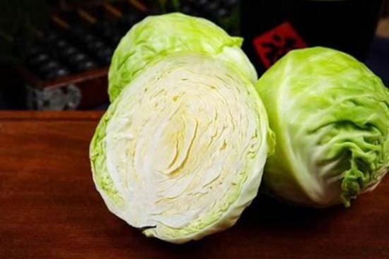Nhớ đừng rửa bắp cải bằng nước, nó tương đương với uống thuốc trừ sâu, dạy bạn đúng cách, hết bẩn