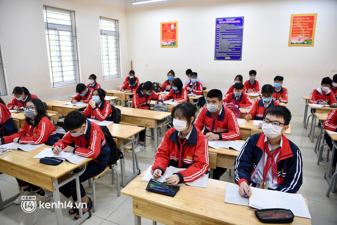 Trường học tại Hà Nội tổ chức diễn tập phương án đón học sinh trở lại-12