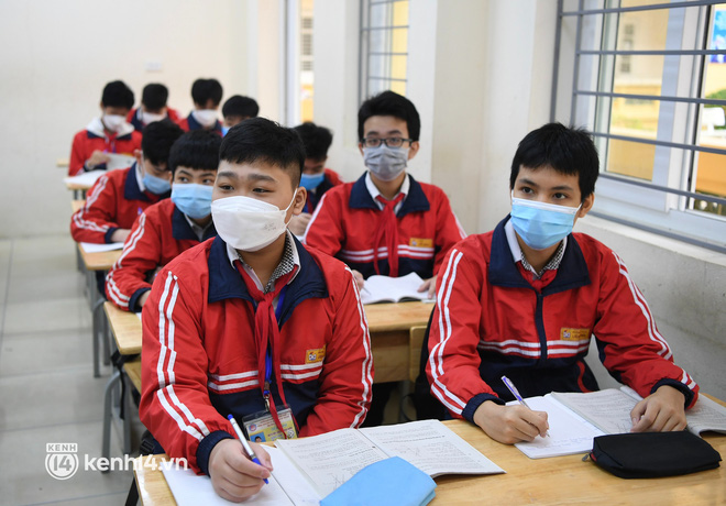 Trường học tại Hà Nội tổ chức diễn tập phương án đón học sinh trở lại-13