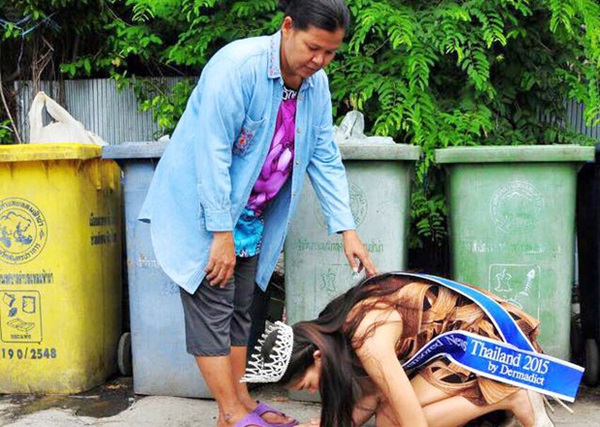 Hoa hậu nhặt rác” về nhà quỳ lạy mẹ ngay sau khi đăng quang từng gây bão MXH giờ ra sao sau khi bị lộ giả mạo học vấn?-2