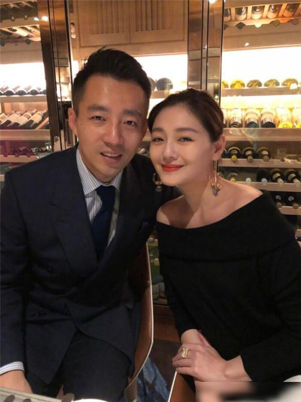 Đại S (Vườn Sao Băng) chính thức đệ đơn ly hôn thiếu gia Bắc Kinh, màn chia tài sản hơn 3300 tỷ được hé lộ-1