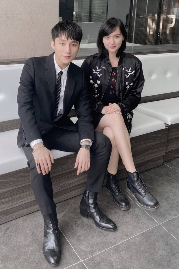 Cứ có ảnh mới của Sơn Tùng và Hải Tú là netizen lại phát hiện thêm 1 món đồ couple, lần này là gì đây?-6