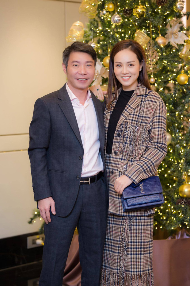 Vợ cũ và dàn sao nổi tiếng tới thăm Công Lý tại nhà riêng, bất ngờ với thần sắc sau 1 tháng xuất viện-6