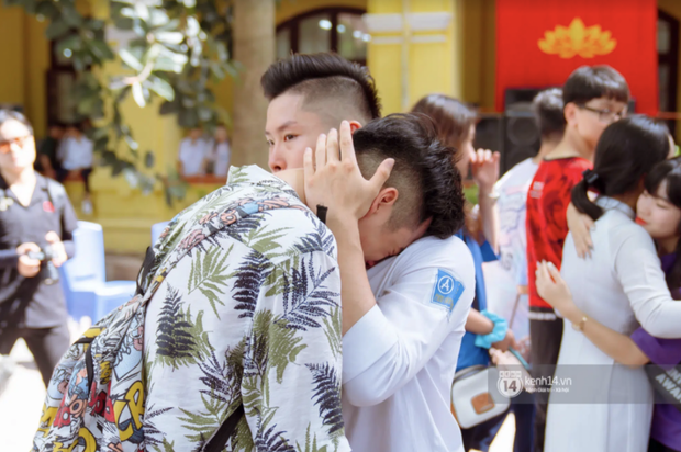 Đề Văn thi HSG lớp 9 gây choáng vì độ khó: Đọc xong ai cũng hiểu nhưng để phân tích ra hết cái thâm thuý thì thôi rồi-2