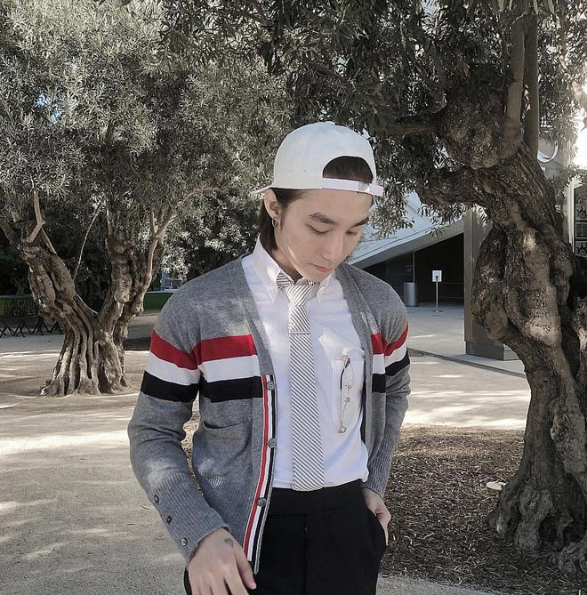 Sơn Tùng tái xuất bệ rạc, tranh cãi nhất chi tiết cà vạt-12