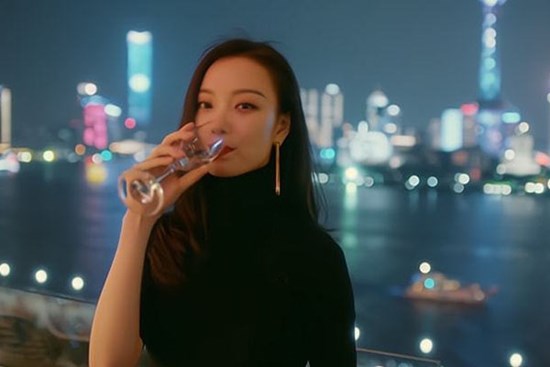 Sau kết hôn, tôi bị chồng bỏ rơi trong 3 năm, nhưng đêm trước ly hôn, lần đầu tiên anh làm tôi thấy hạnh phúc