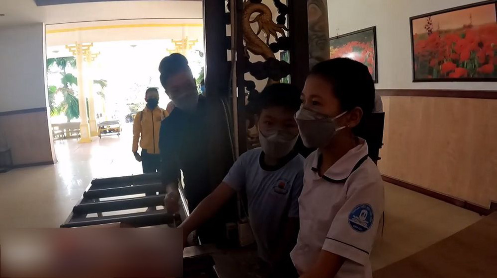 Bé gái khóc nghẹn khi tiễn đưa mẹ về nơi chín suối: Đi về nhà nha mẹ, ở đây lạnh lẽo lắm-5