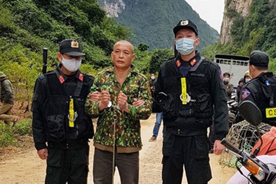 Lý lịch bất hảo của nghi phạm bóp cổ người phụ nữ bán gà đến chết, giấu thi thể trên núi