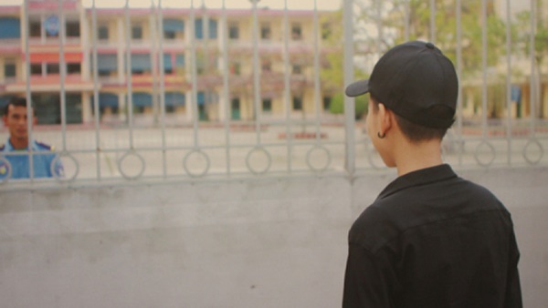 Những đứa trẻ bị gia đình ép đi chữa” đồng tính: Bác sĩ không chữa được, mẹ dọa đưa em lên chùa”-1