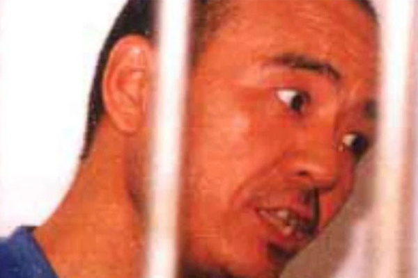 Hiếp dâm rồi giết 14 cô gái trẻ đẹp, kẻ sát nhân man rợ trước khi chết chỉ xin lỗi vợ-1