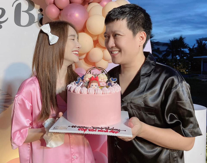 Trường Giang khoái khoái đùa giỡn cùng ái nữ, lia camera đến Nhã Phương mà thương!-8