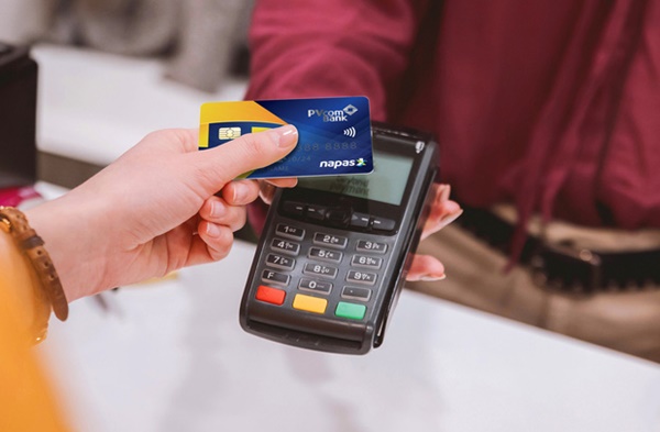 Từ ngày 31/12 thẻ từ ATM sẽ được thay thế hoàn toàn: Đây là những điều cần lưu ý khi sử dụng thẻ ATM gắn chip!-2
