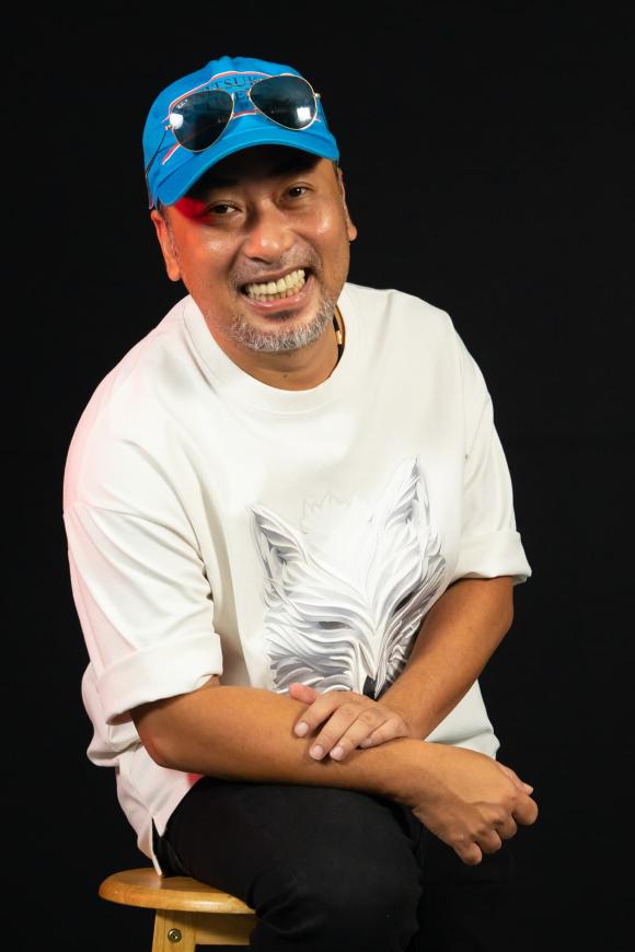 43 tuổi vẫn độc thân, ngôi nhà đạo diễn Dũng Khùng đang sống trông thế nào?-7