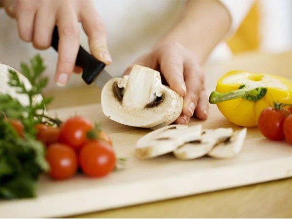 Thói quen hầu như ai cũng mắc khi nấu ăn khiến rau củ quả mất chất, mất luôn khả năng phòng chống ung thư-1