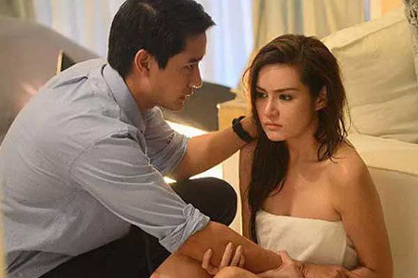 Đêm hôm cưới, vợ ôm gối xuống đất nằm và đề nghị được cưới vợ mới cho chồng-1