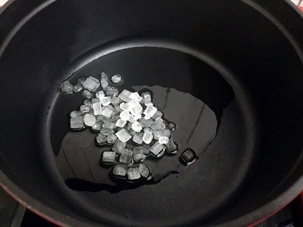 Chân giò kho theo kiểu này, ăn mềm dẻo, ngon lạ miệng lại tốn cơm trong ngày đông lạnh-9